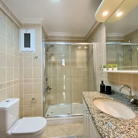 Location 3 Bedroom Flat - No6 Stambuł