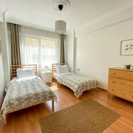 Location 3 Bedroom Flat - No6 Stambuł